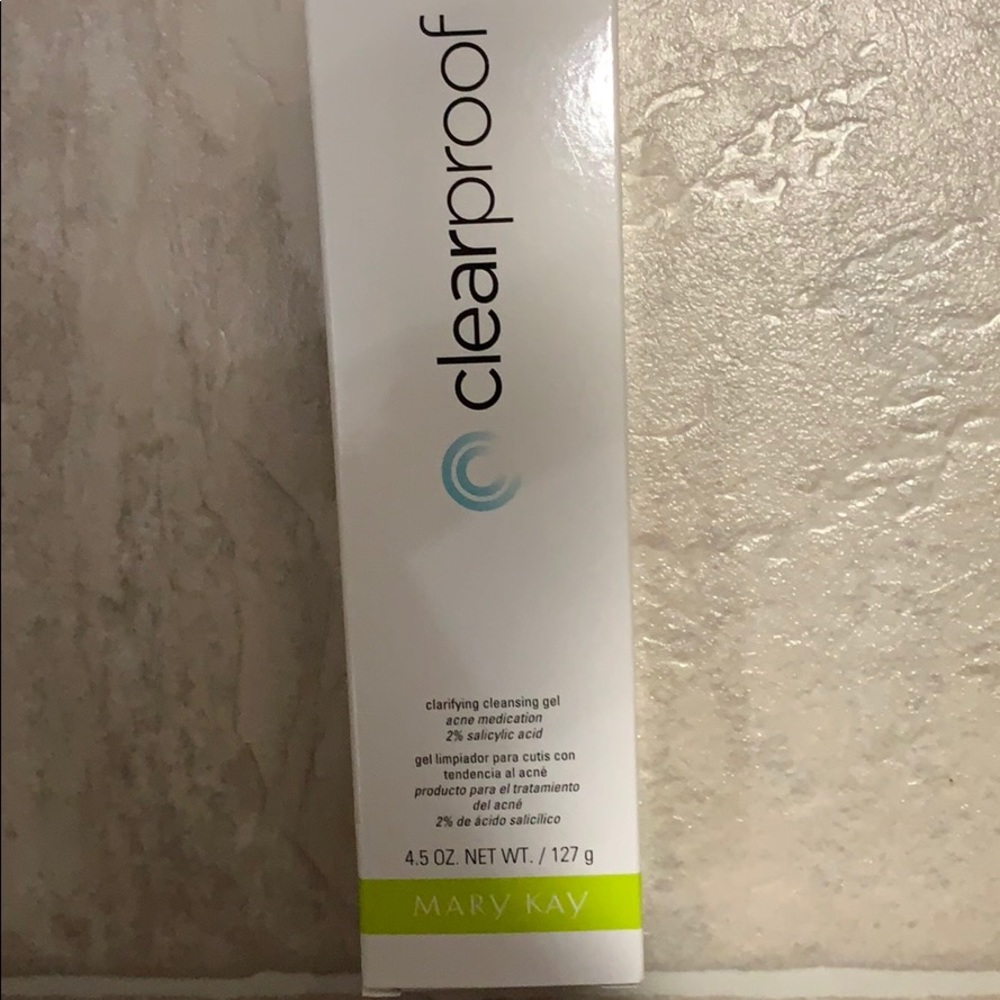 Mary Kay clearproof clarifying cleansing gel